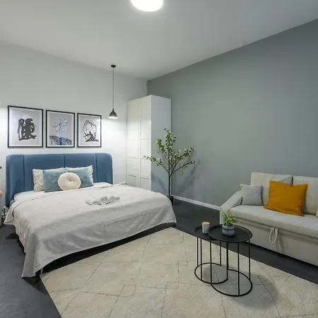 Artsy Nest Downtown Next To New York Palace